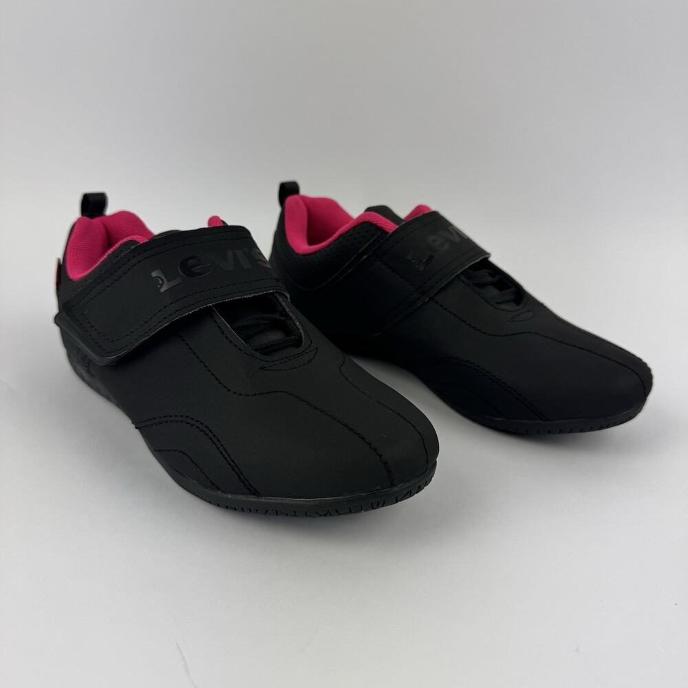 Levi’s Black Shoes Hook And Loop Strap Size 6.5